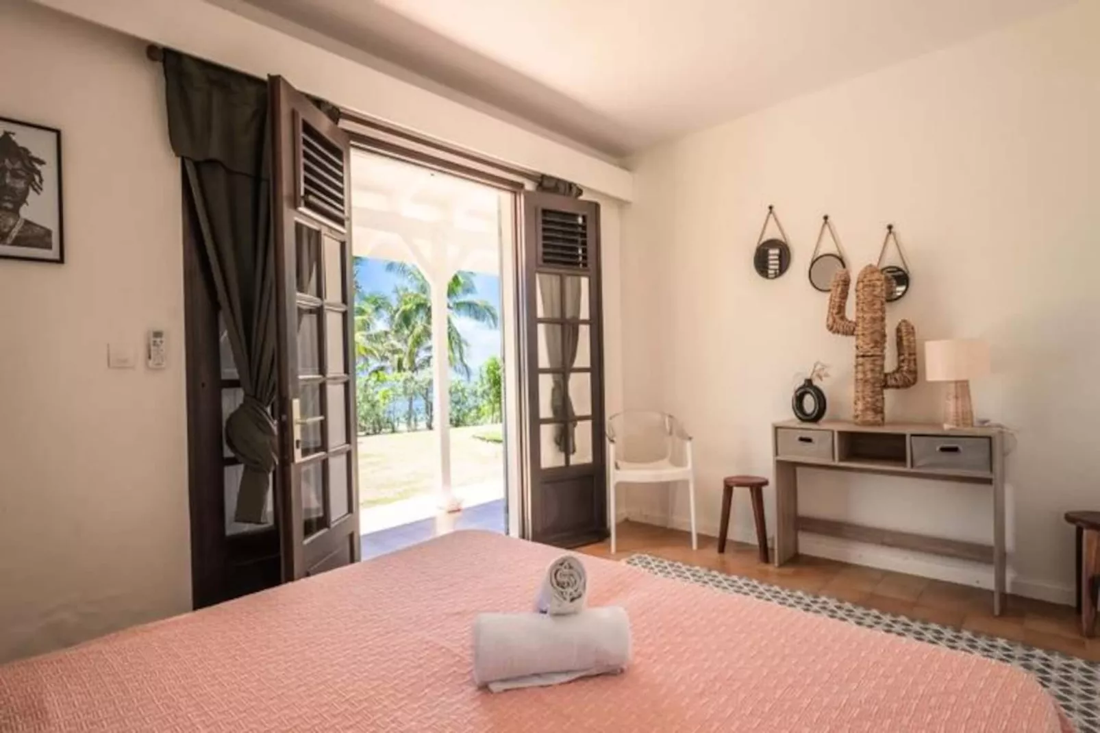 Villa Blue Horizon-Image-tags.