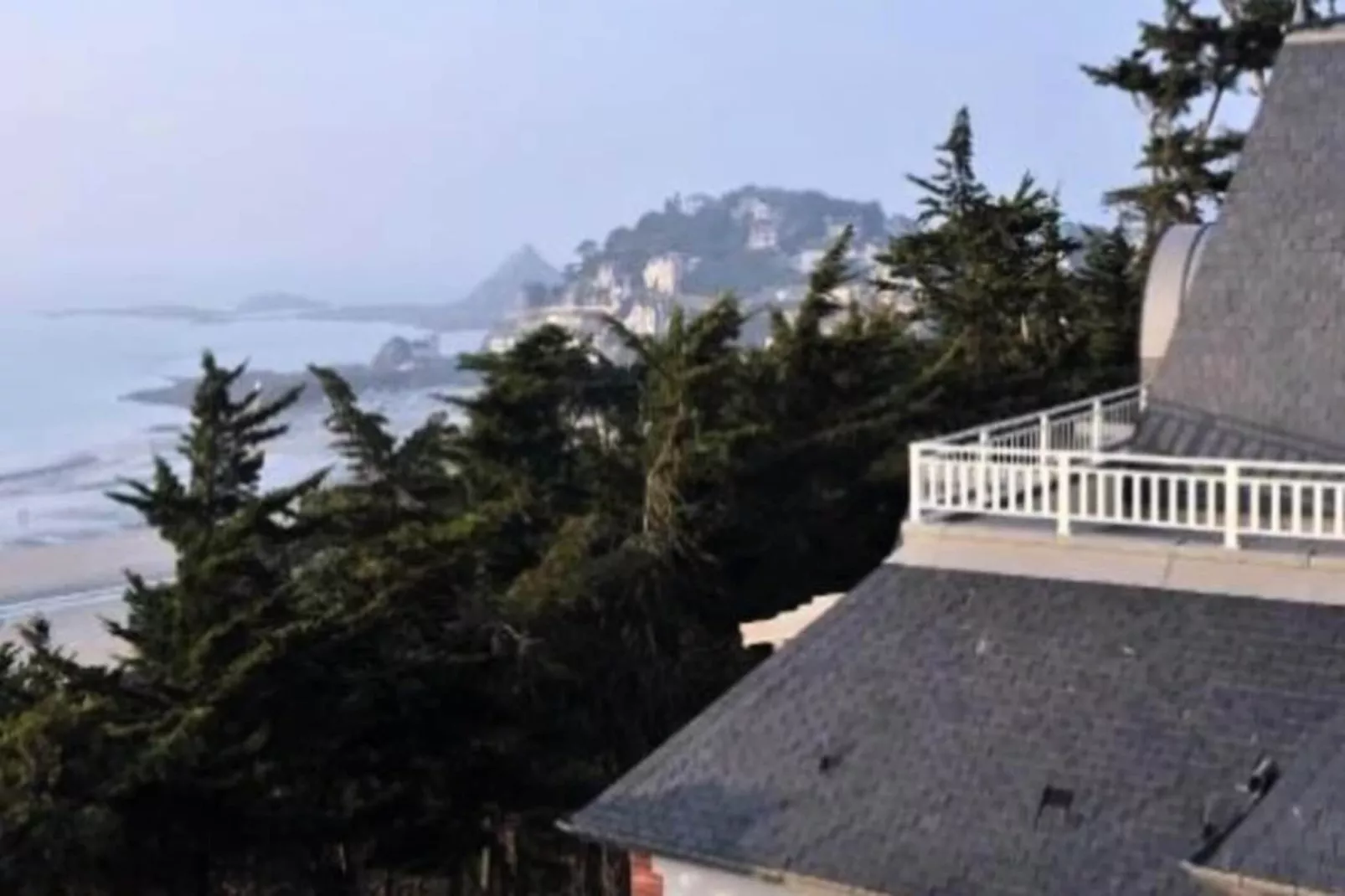 Résidence Les Villas du Spa****-Uitzicht zomer