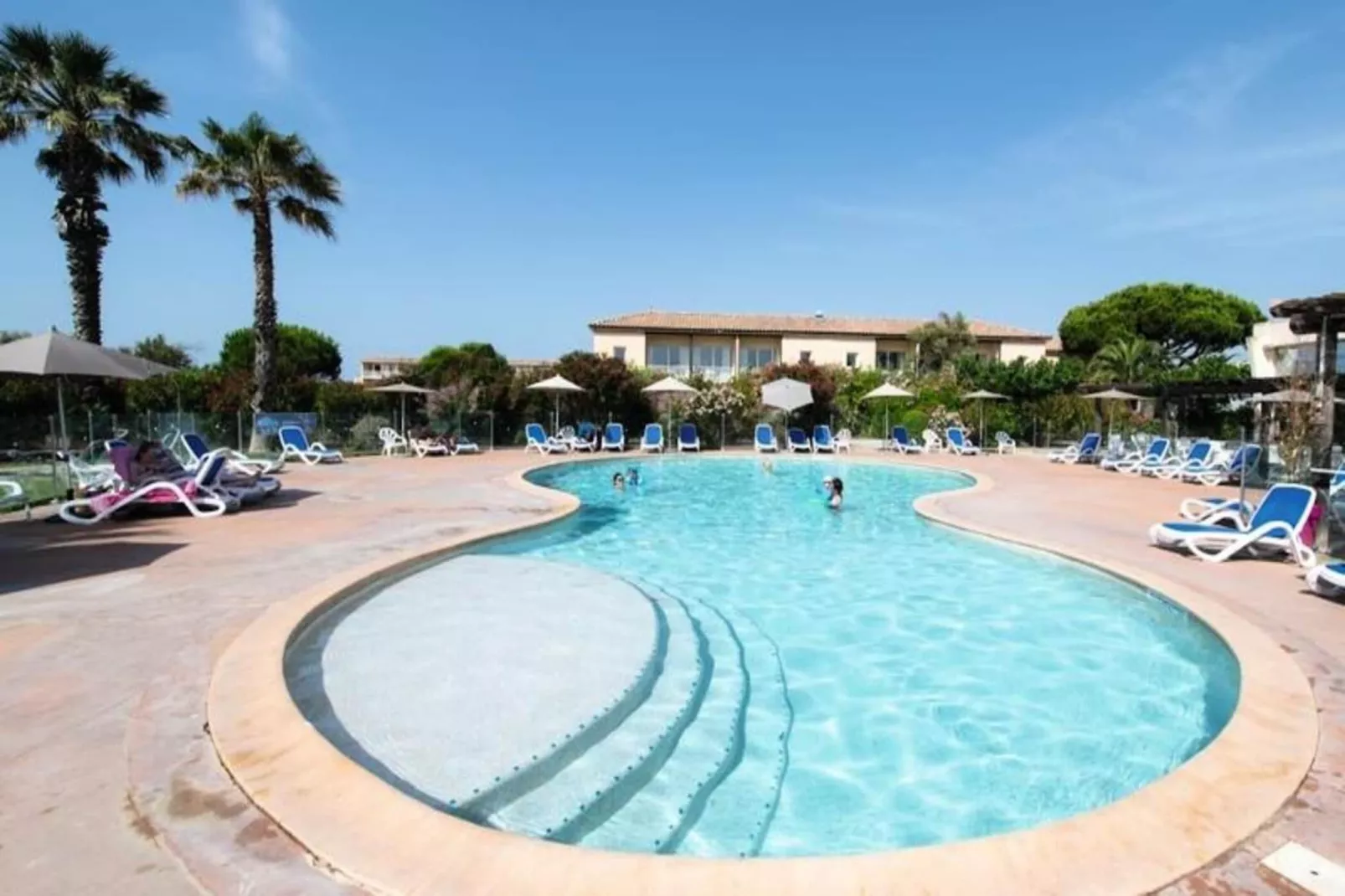 SOWELL Résidences Les Sablons***-Zwembad