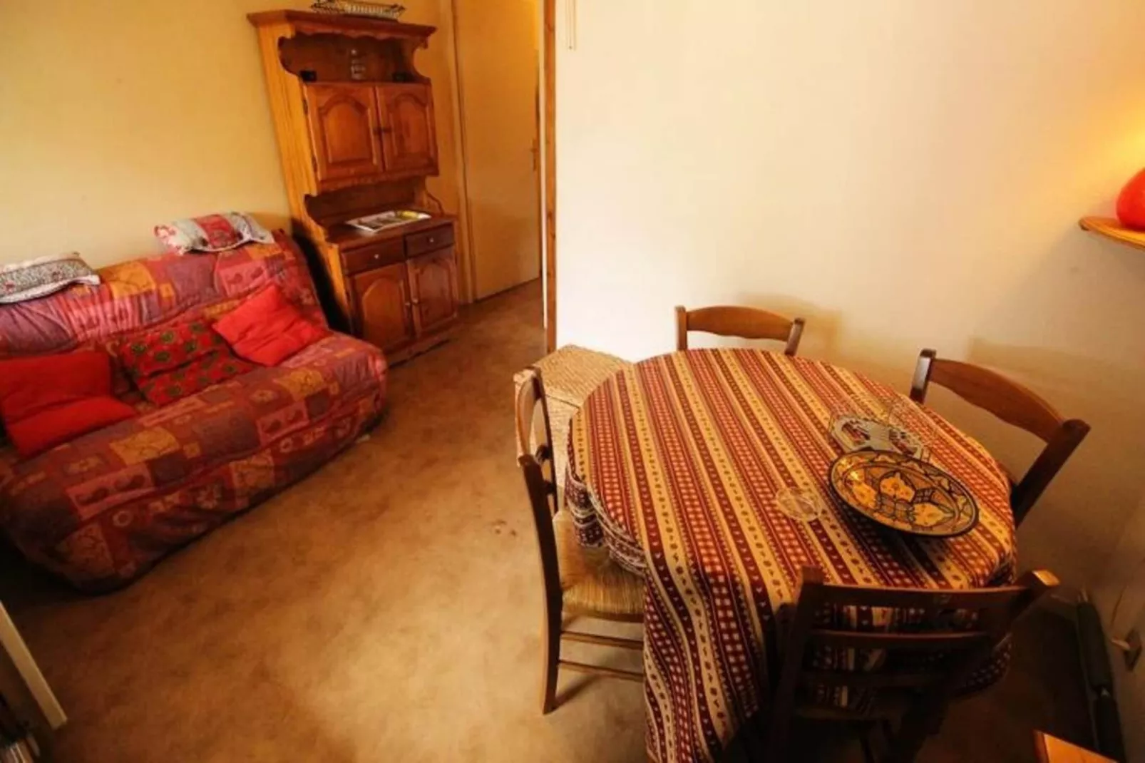 Résidence Sentein-Buitenkant zomer