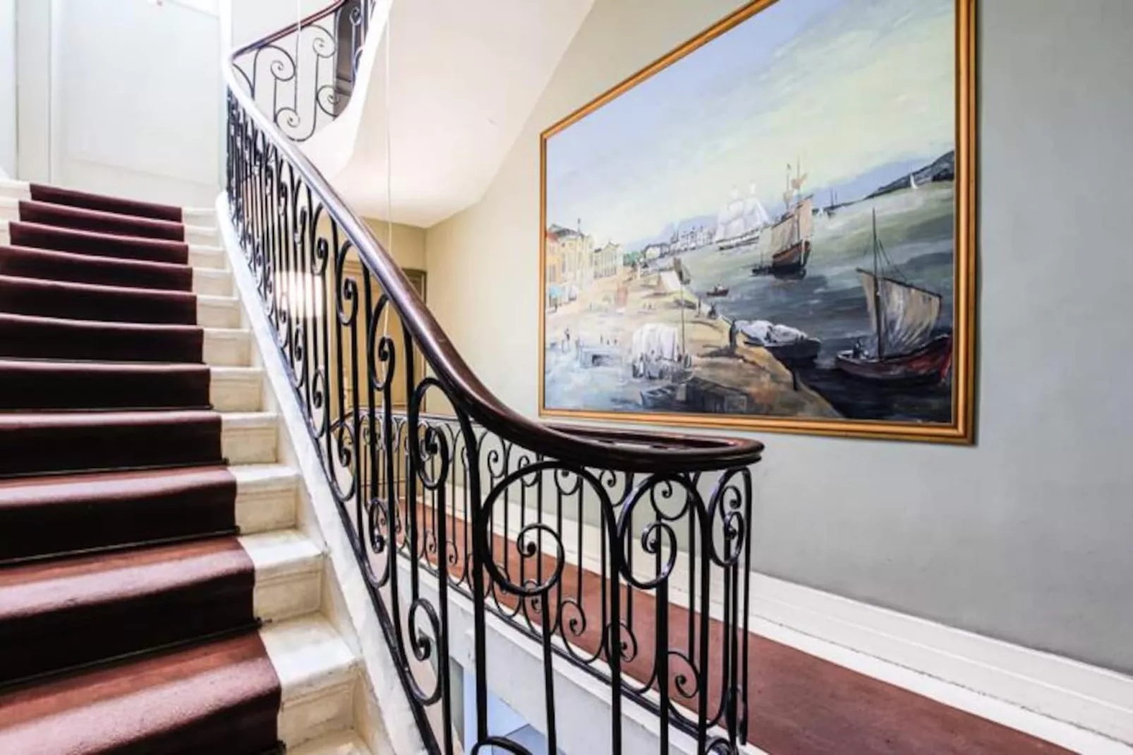 Splendide T3 De Standing, Face Au Jardin Public Pour 4 Personnes Et Enti&egrave;re-Image-tags.