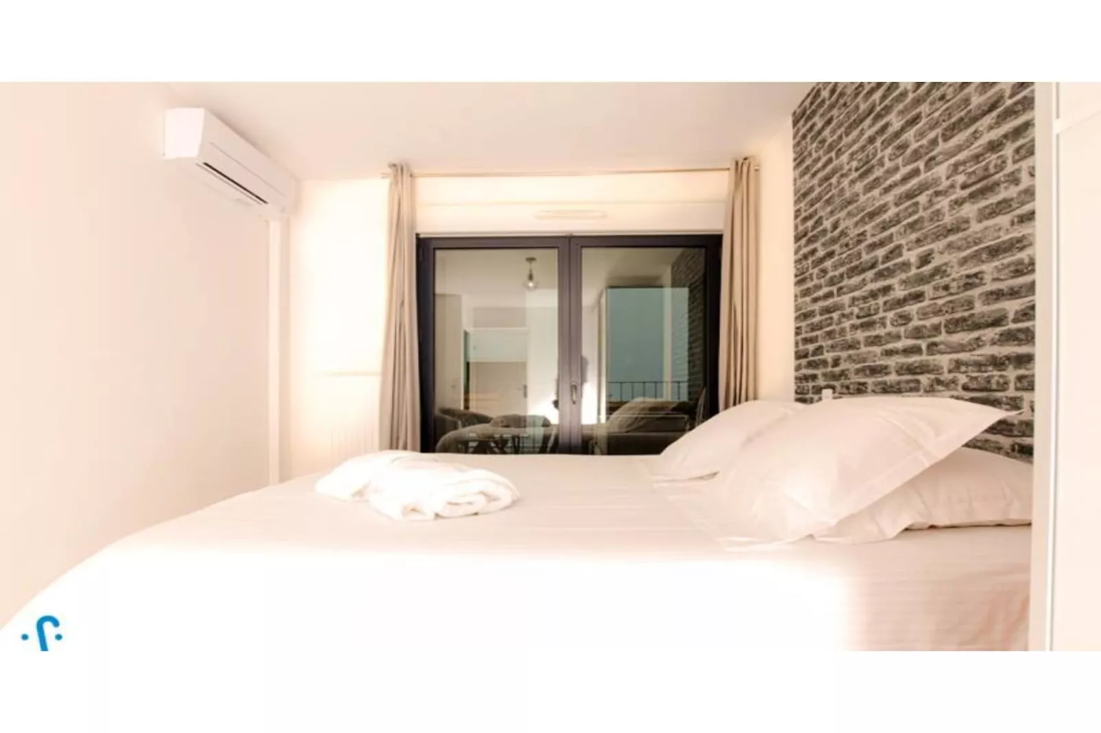 Appartement Charmant Et Moderne Pour 4 Avec Parking, Proche Cit&eacute; Du Vin-Slaapkamer