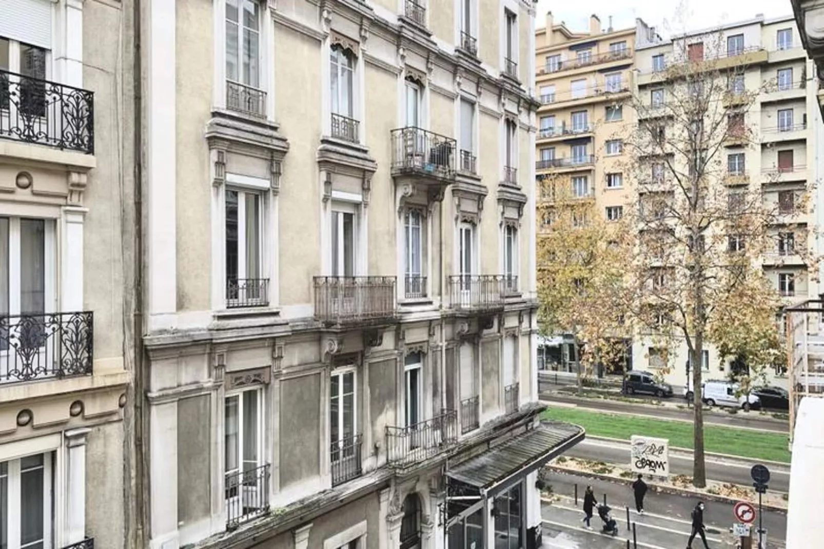 | Light Pink |t2 Proche Jaur&egrave;s, Estacade | Lumineux 🦩-Buitenkant zomer