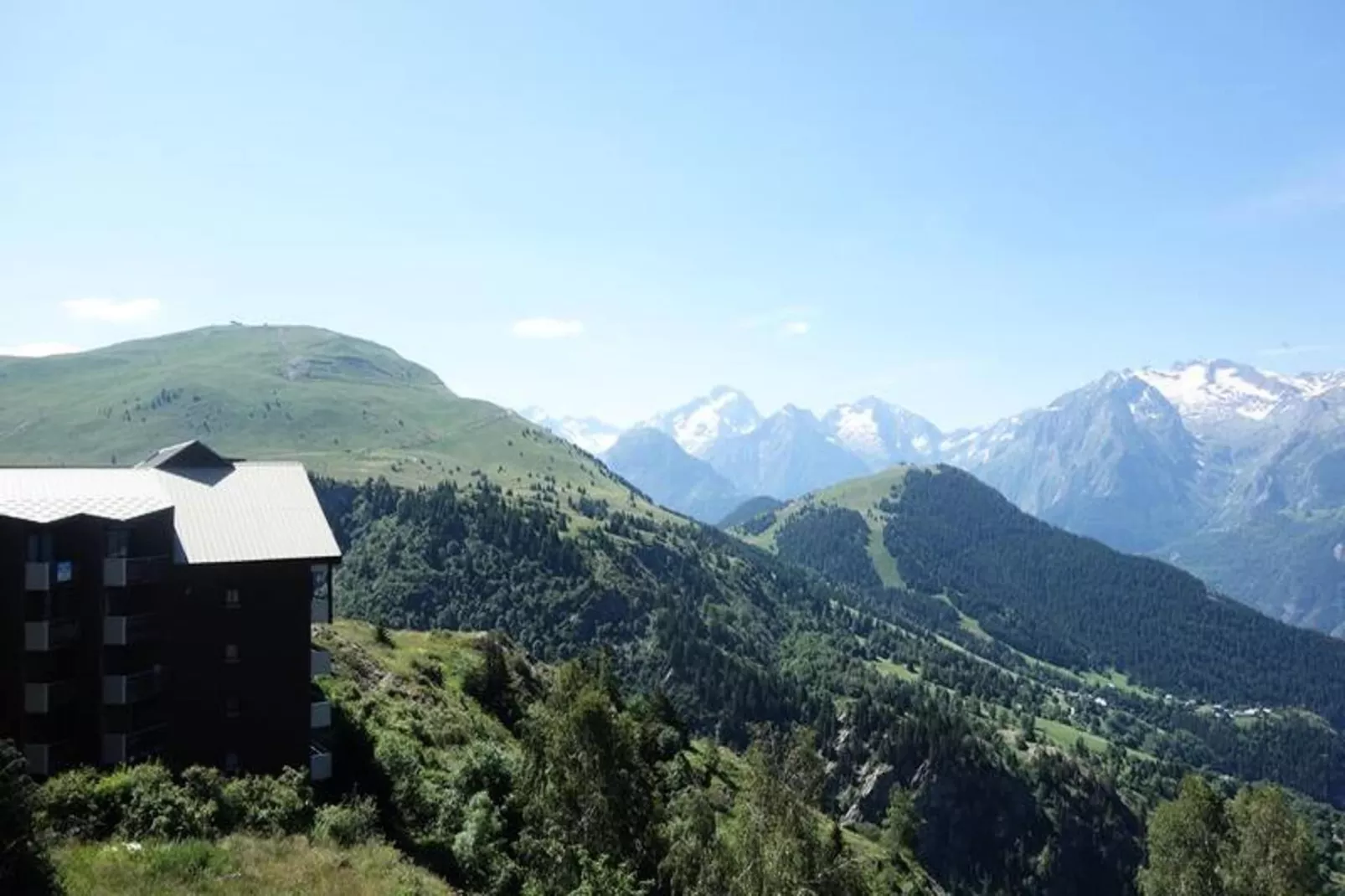 Résidence Solaires-Uitzicht zomer