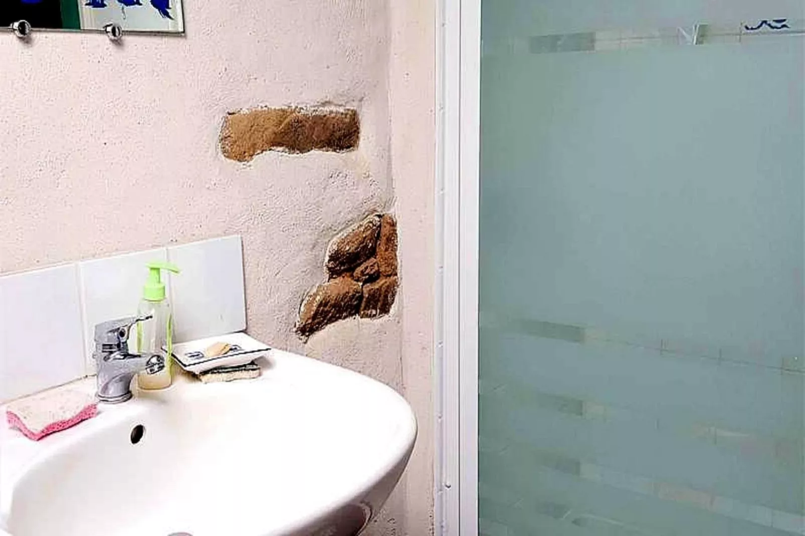 Résidence Liz-sarzeau-Badkamer