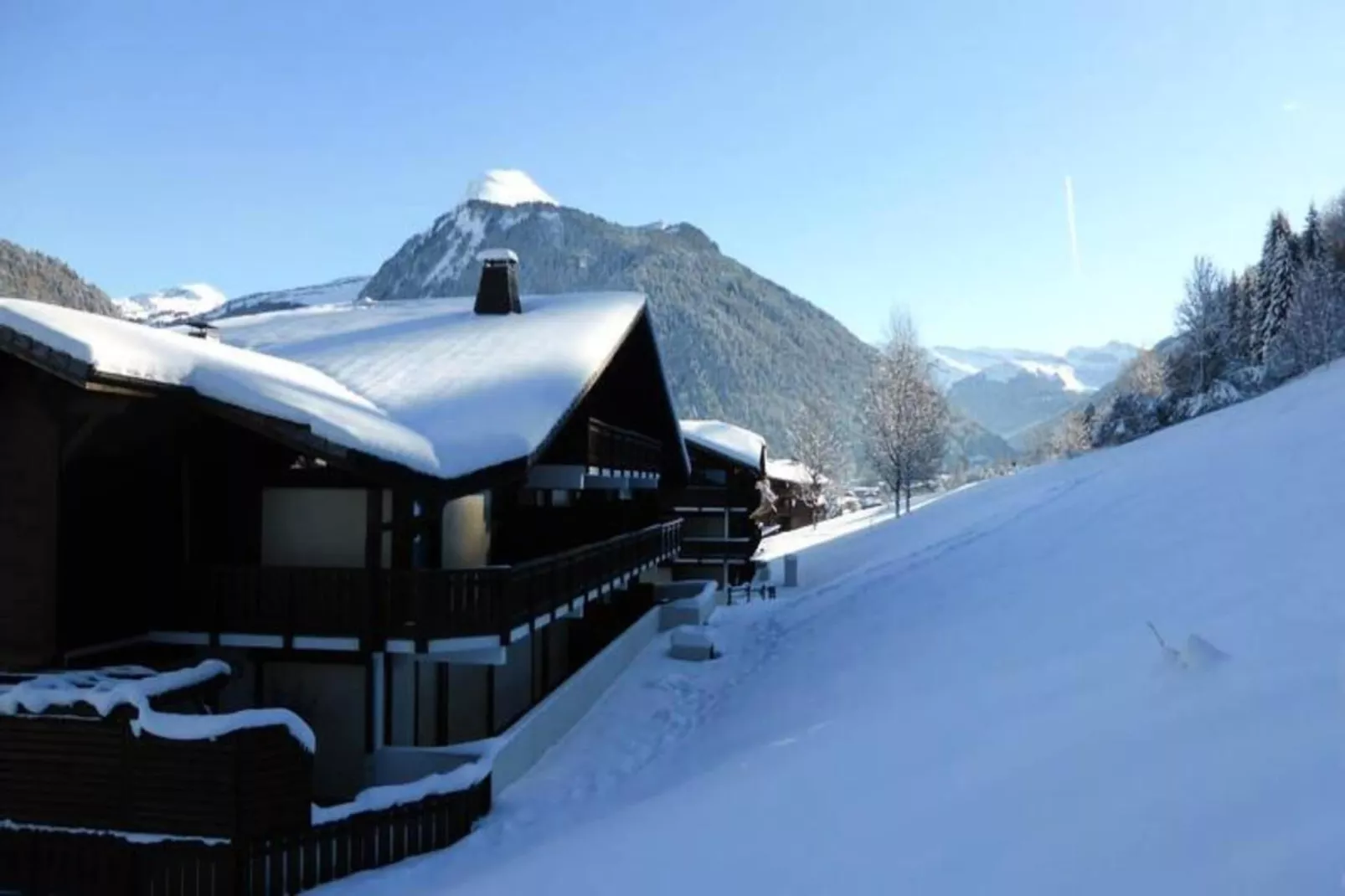 Résidence Les Cesaries - Buitenkant zomer