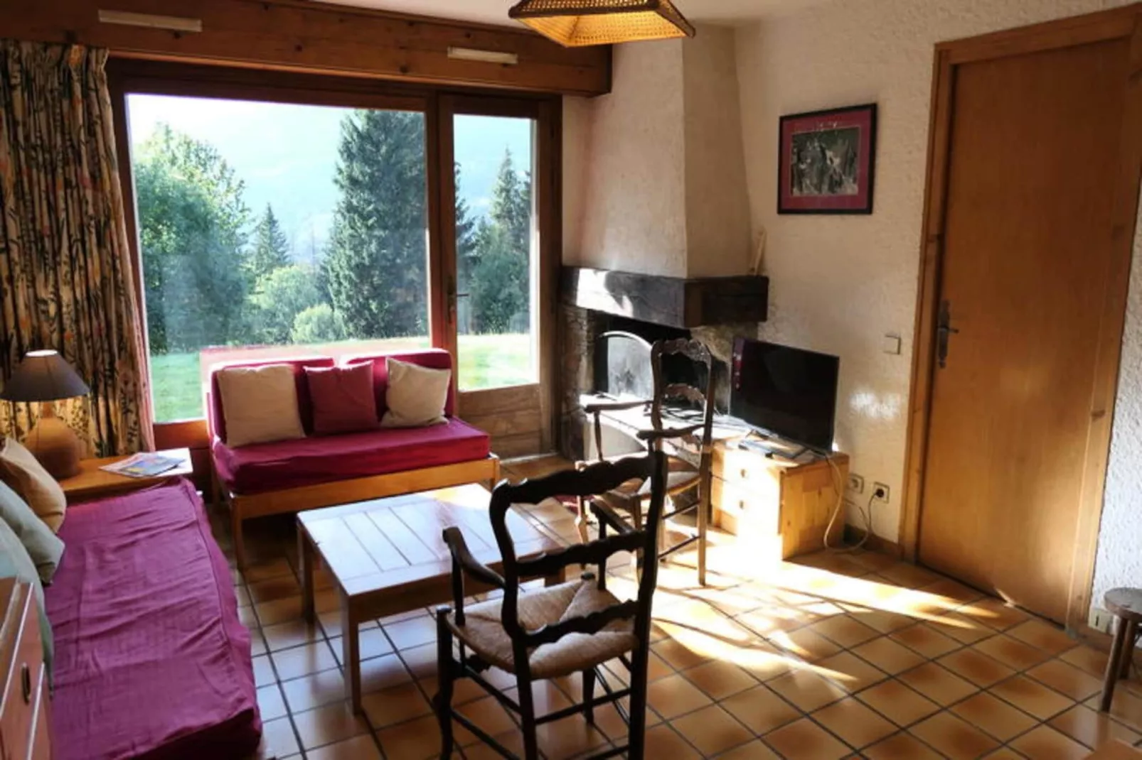 Résidence Les Planes-Buitenkant zomer