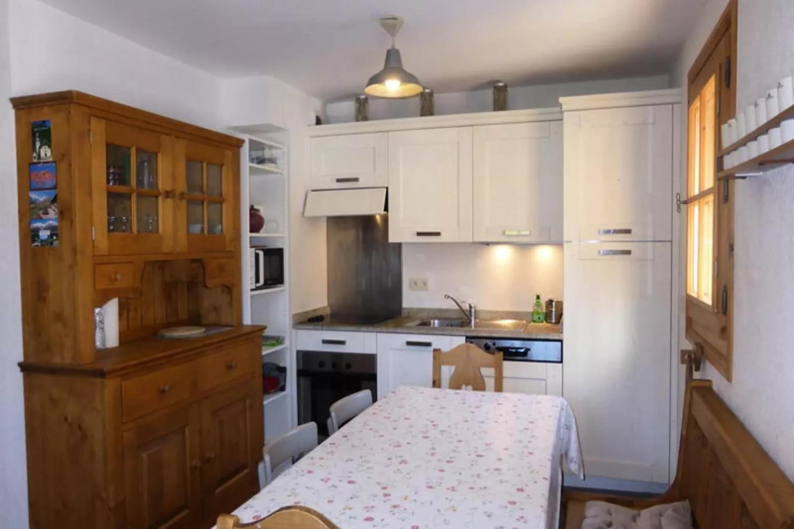 Résidence Cressoua-Buitenkant zomer