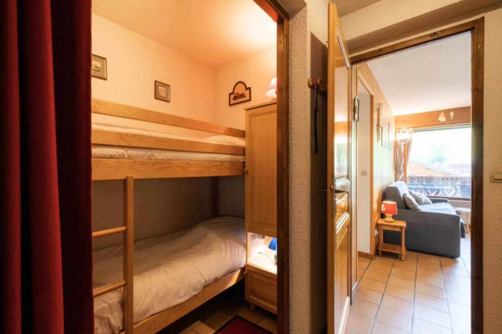 Résidence Domanial B-Buitenkant zomer