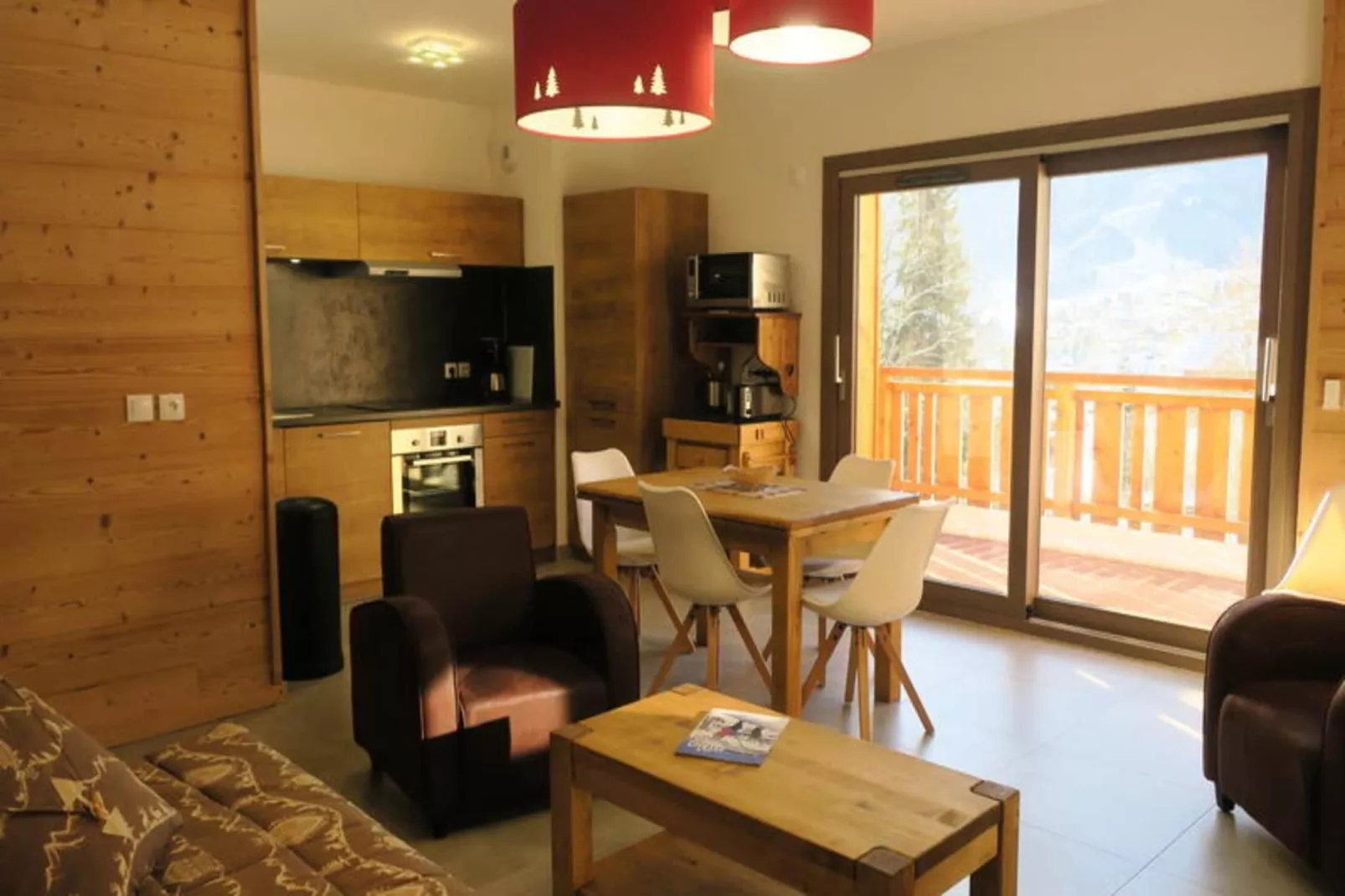 Résidence L'o Rouge-Eetkamer