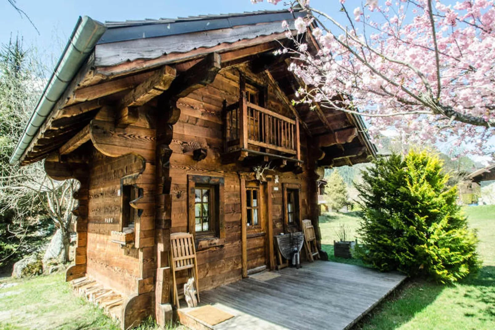 Résidence Sepia-Buitenkant zomer