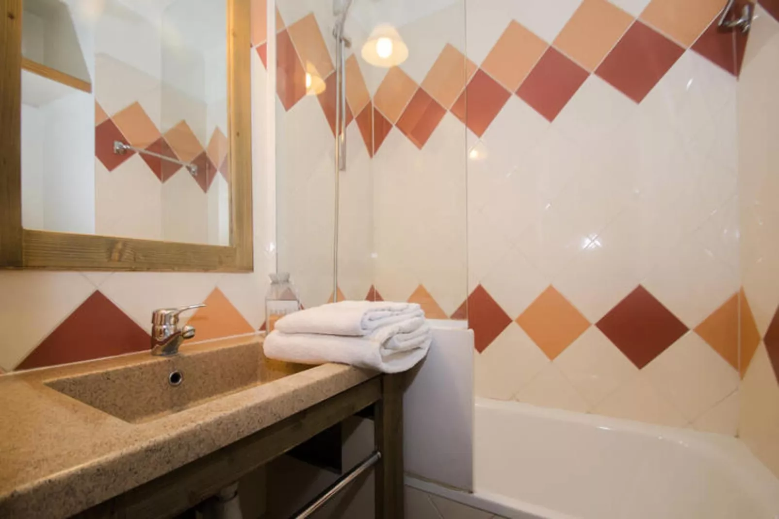 Résidence Riviere-Badkamer