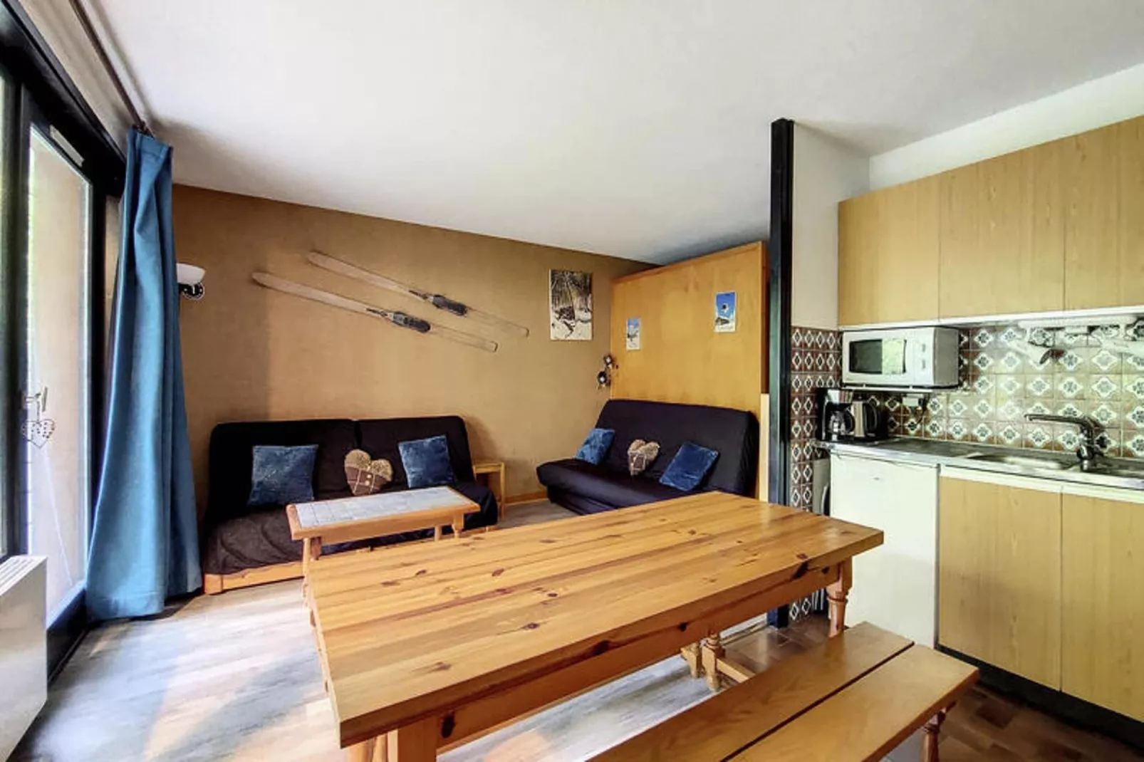 Studio à Saint Jean d'Aulps-Eetkamer