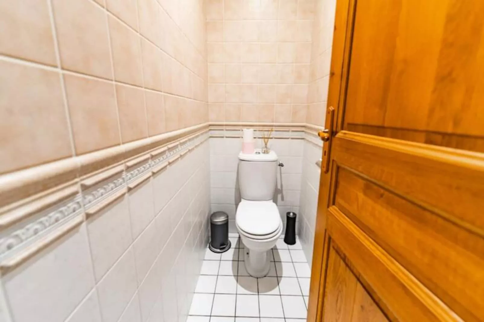 Magnifique Appartement De 160m&sup2; De 3 Chambres Quartier Saint-michel-Image-tags.