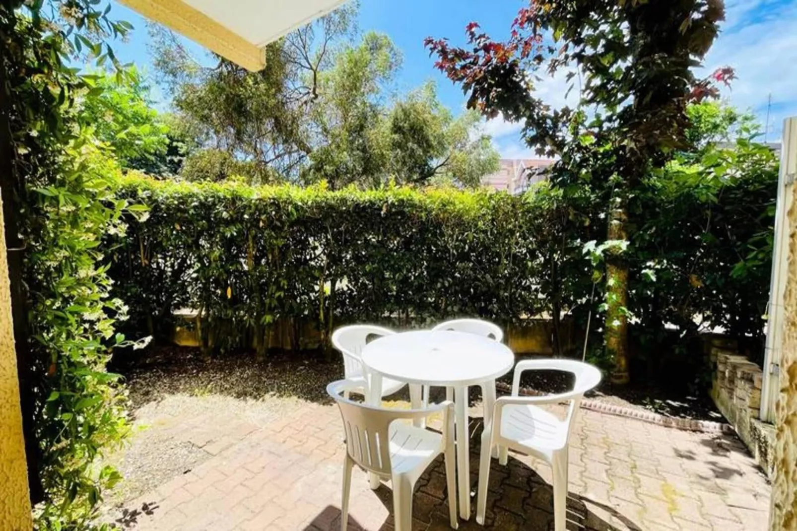 Résidence La Croisette-Buitenkant zomer