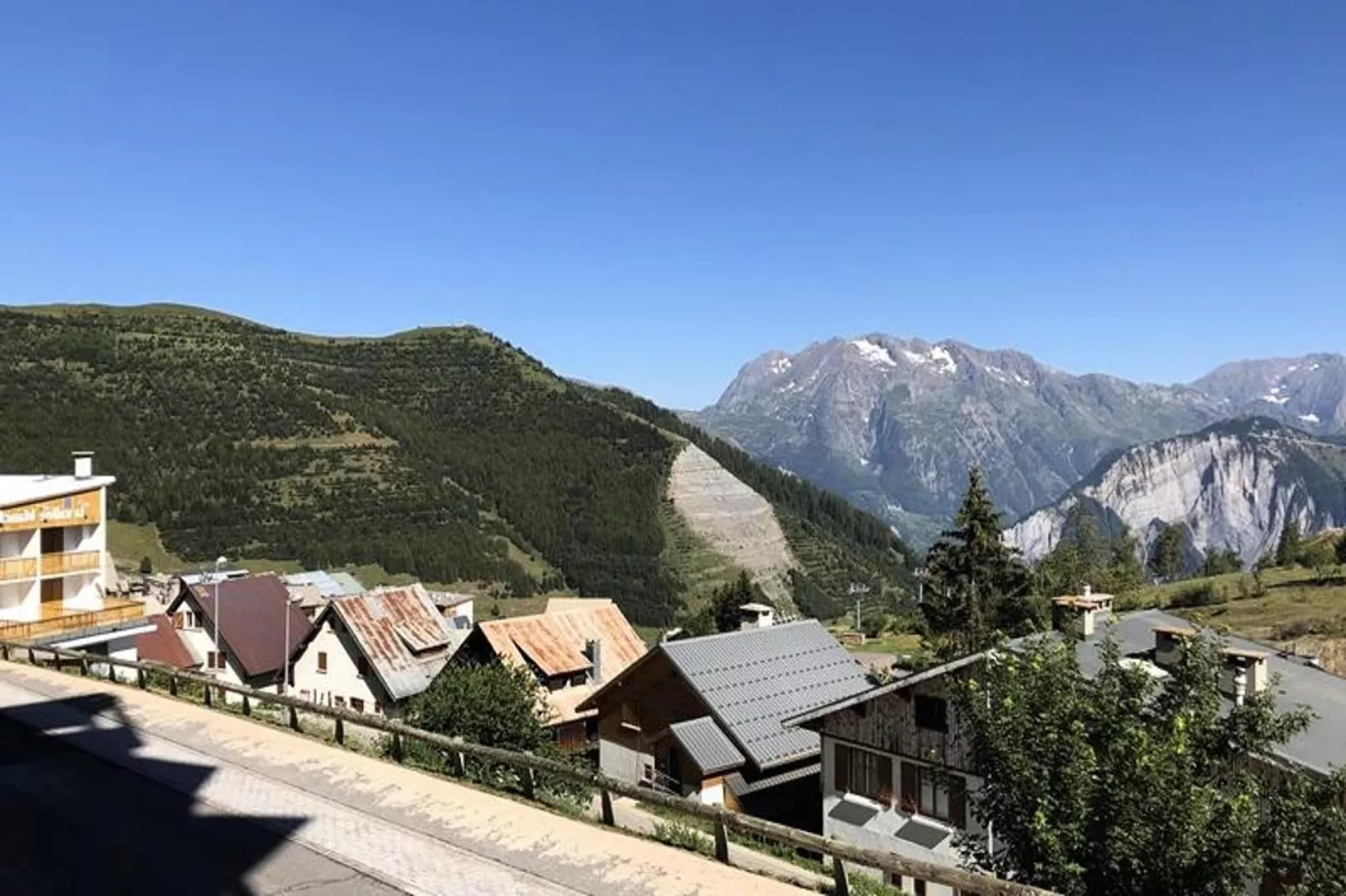 Résidence Ours Blanc P&v-Uitzicht zomer
