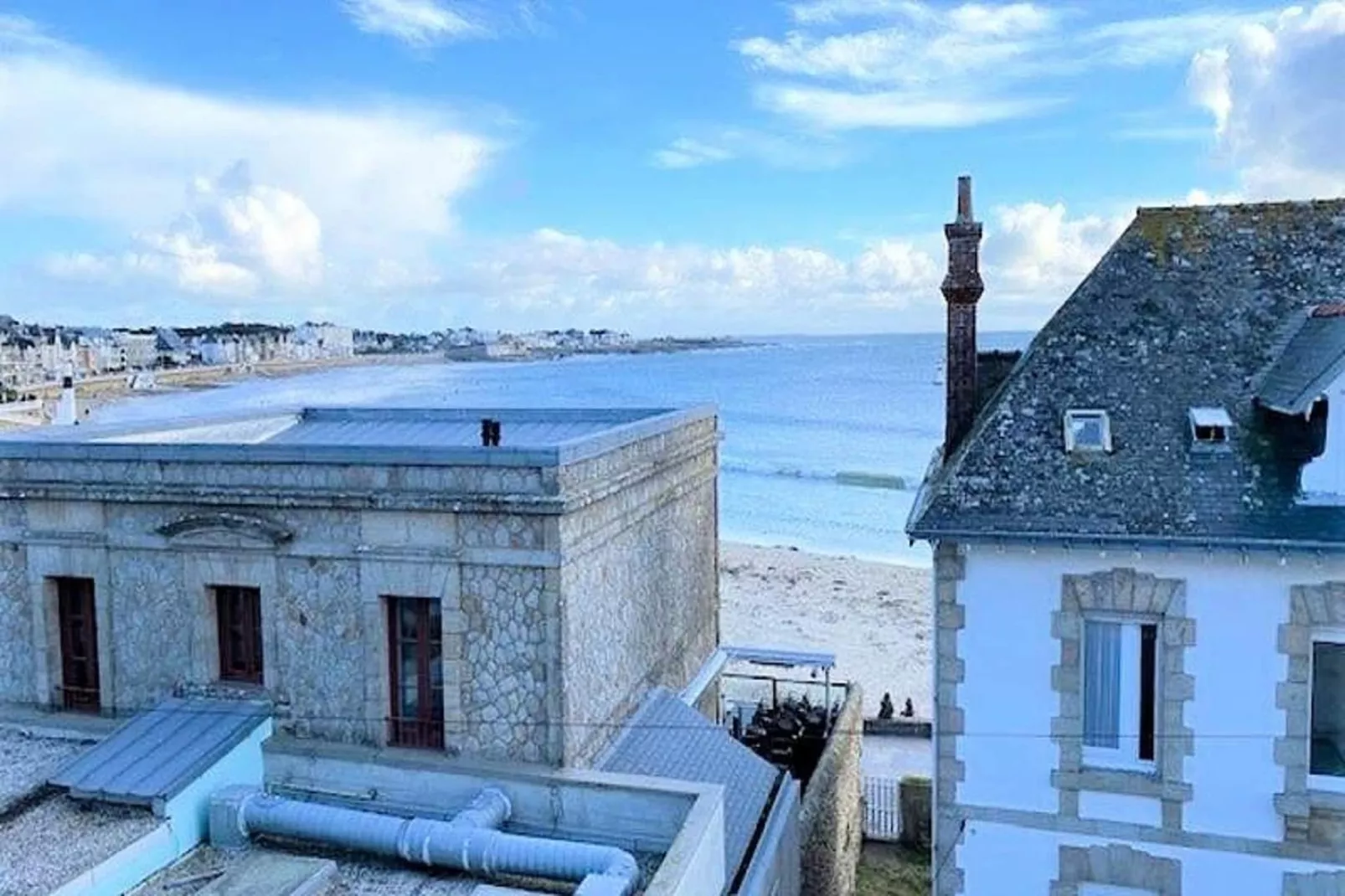 Résidence Hauts Port Maria-Uitzicht zomer