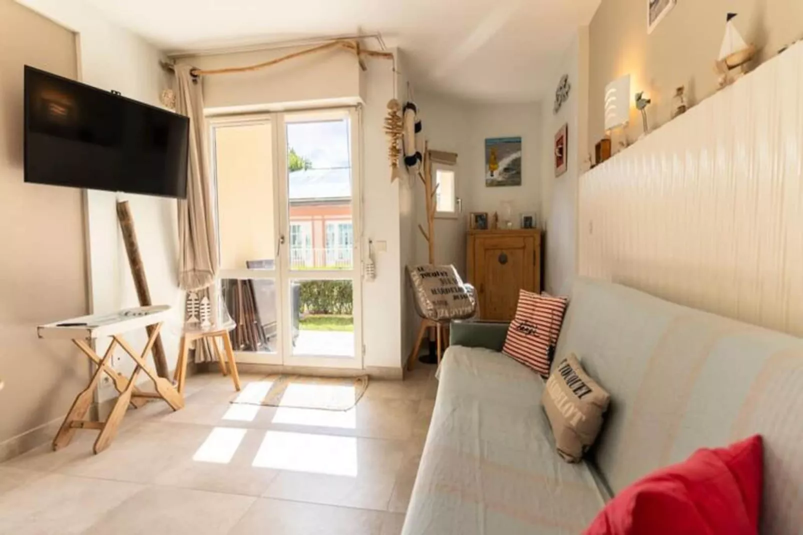 Résidence Appartement Pour 4 Pers Avec Piscine, Tennis Et  Parking 56-Buitenkant zomer