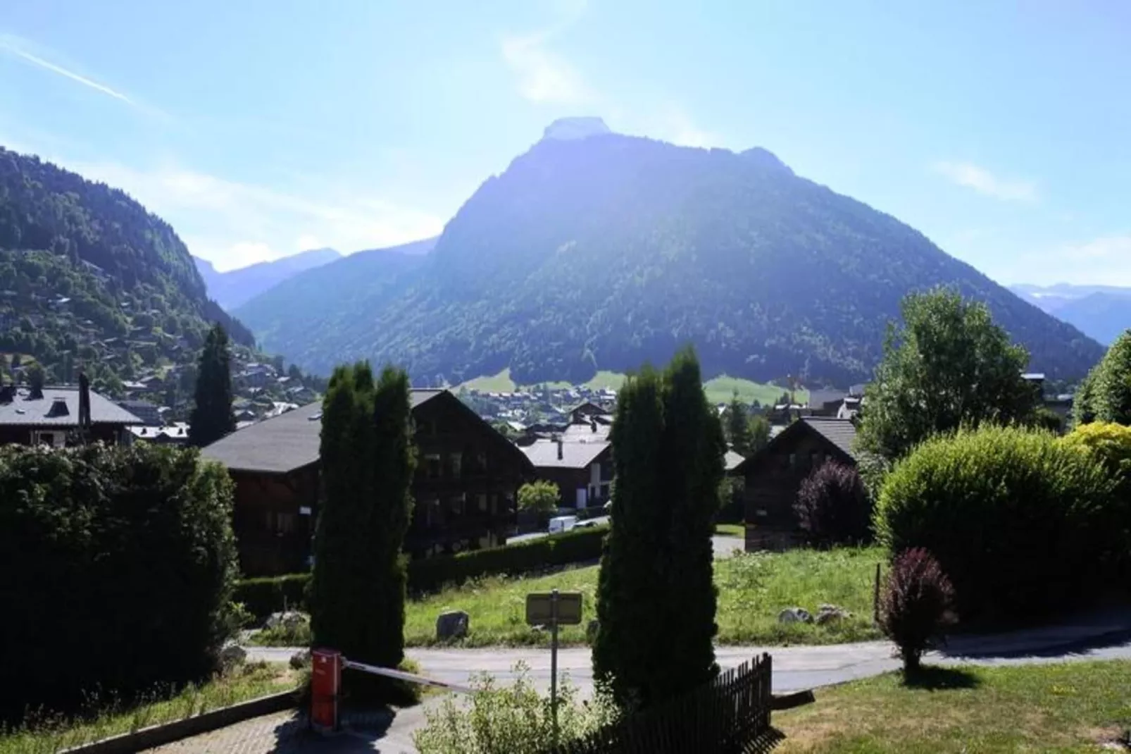 Résidence Le Picaron-Buitenkant zomer