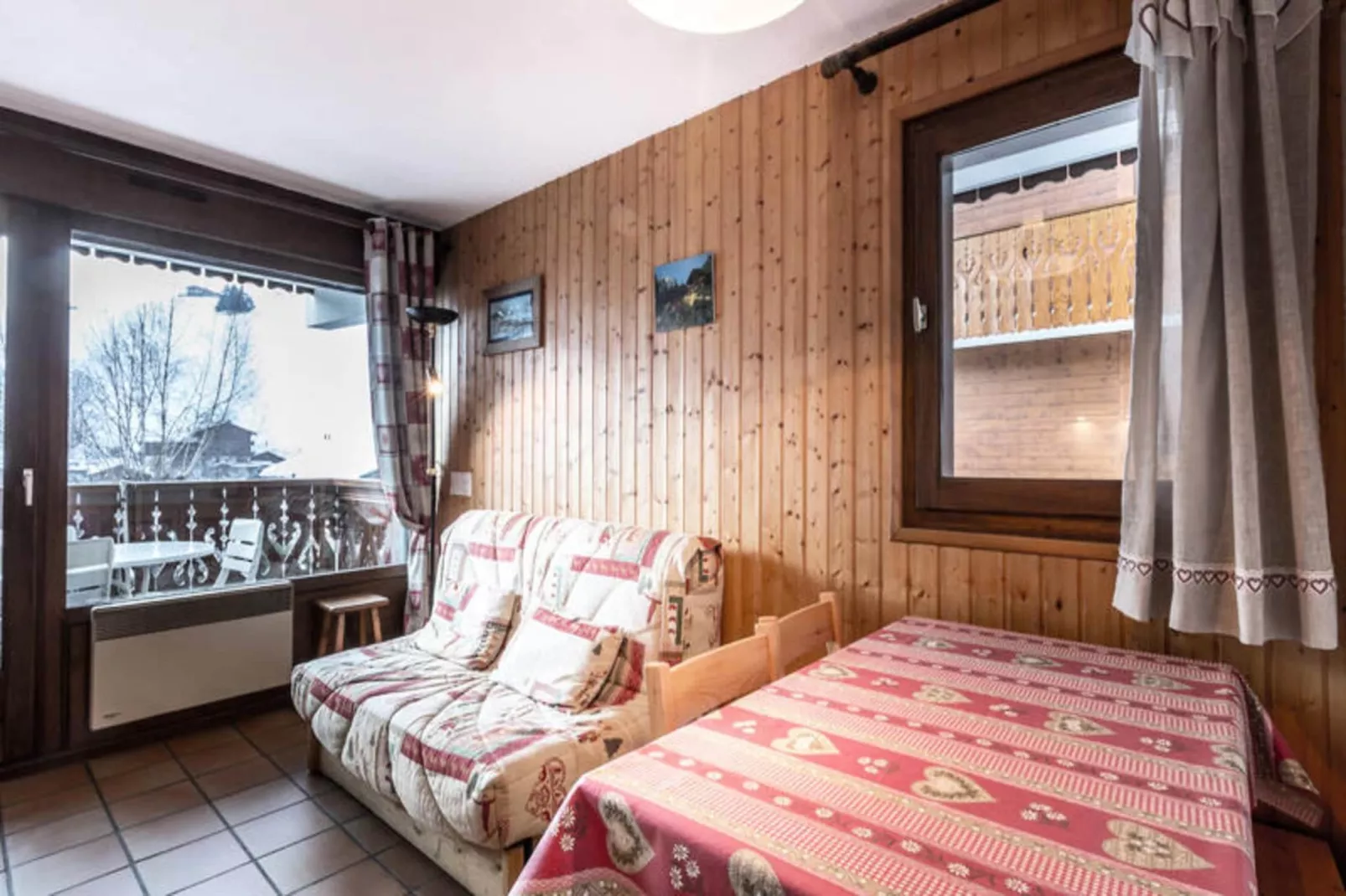 Résidence Domanial A-Buitenkant zomer