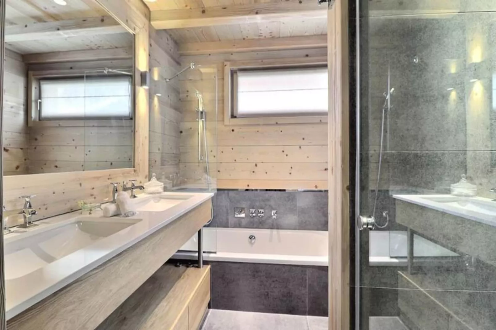 Résidence Explorer Meleze-Badkamer