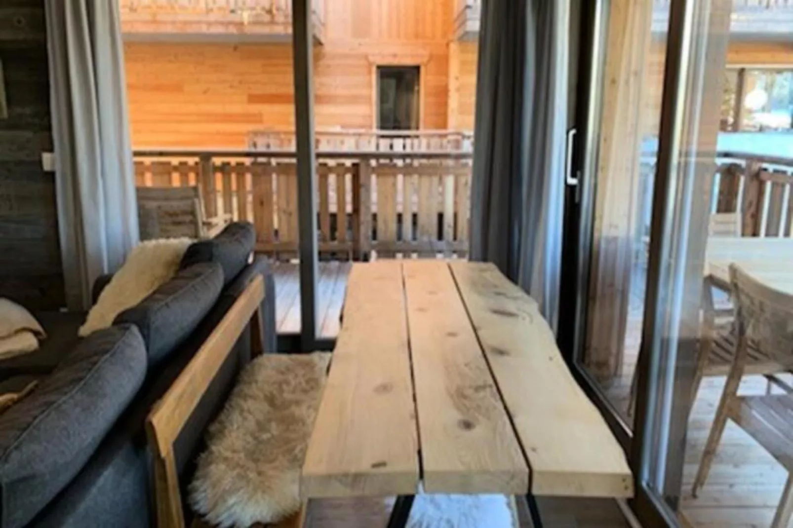 Chalet Des Freinets-Buitenkant zomer