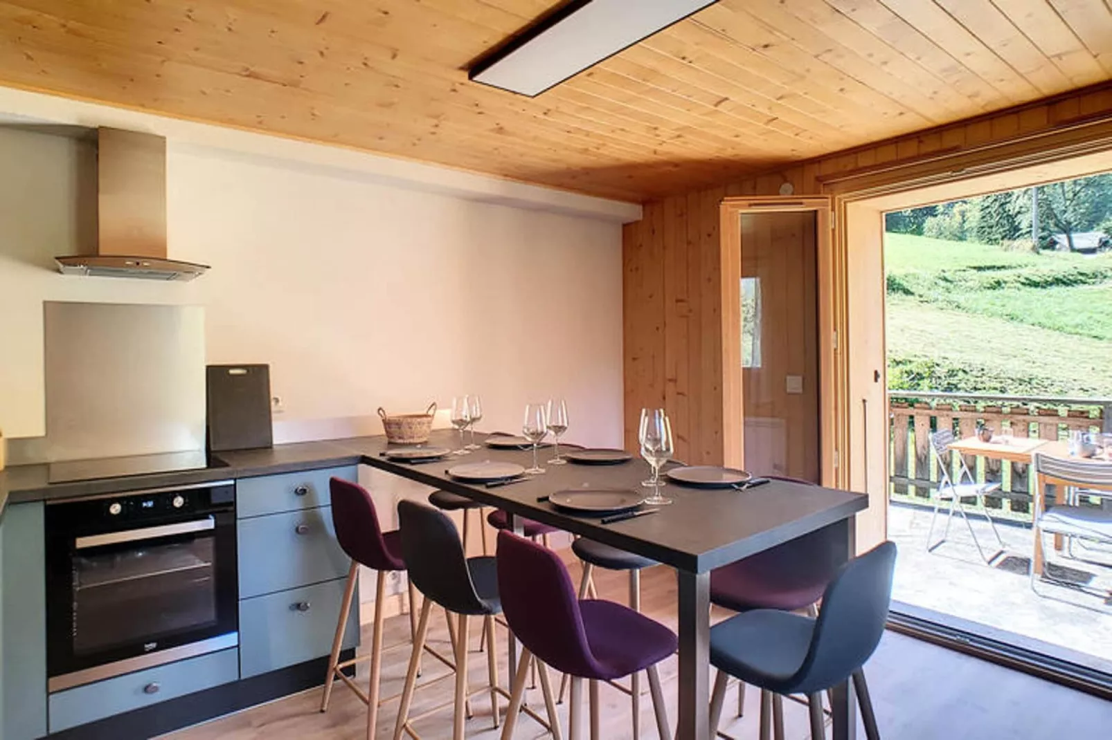 Appartements à Saint Jean d'Aulps-Eetkamer