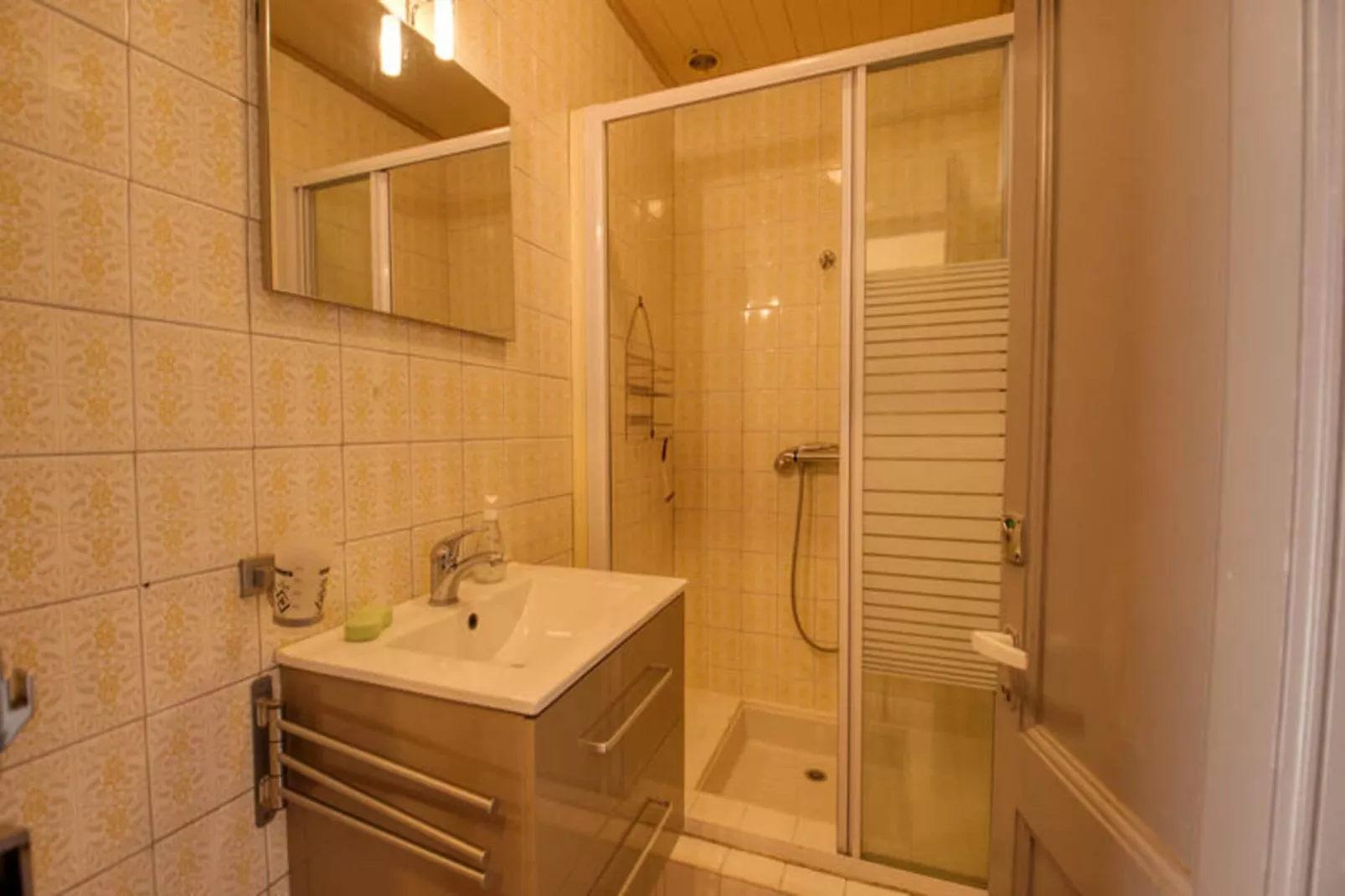 Chalet Alpagiste-Buitenkant zomer