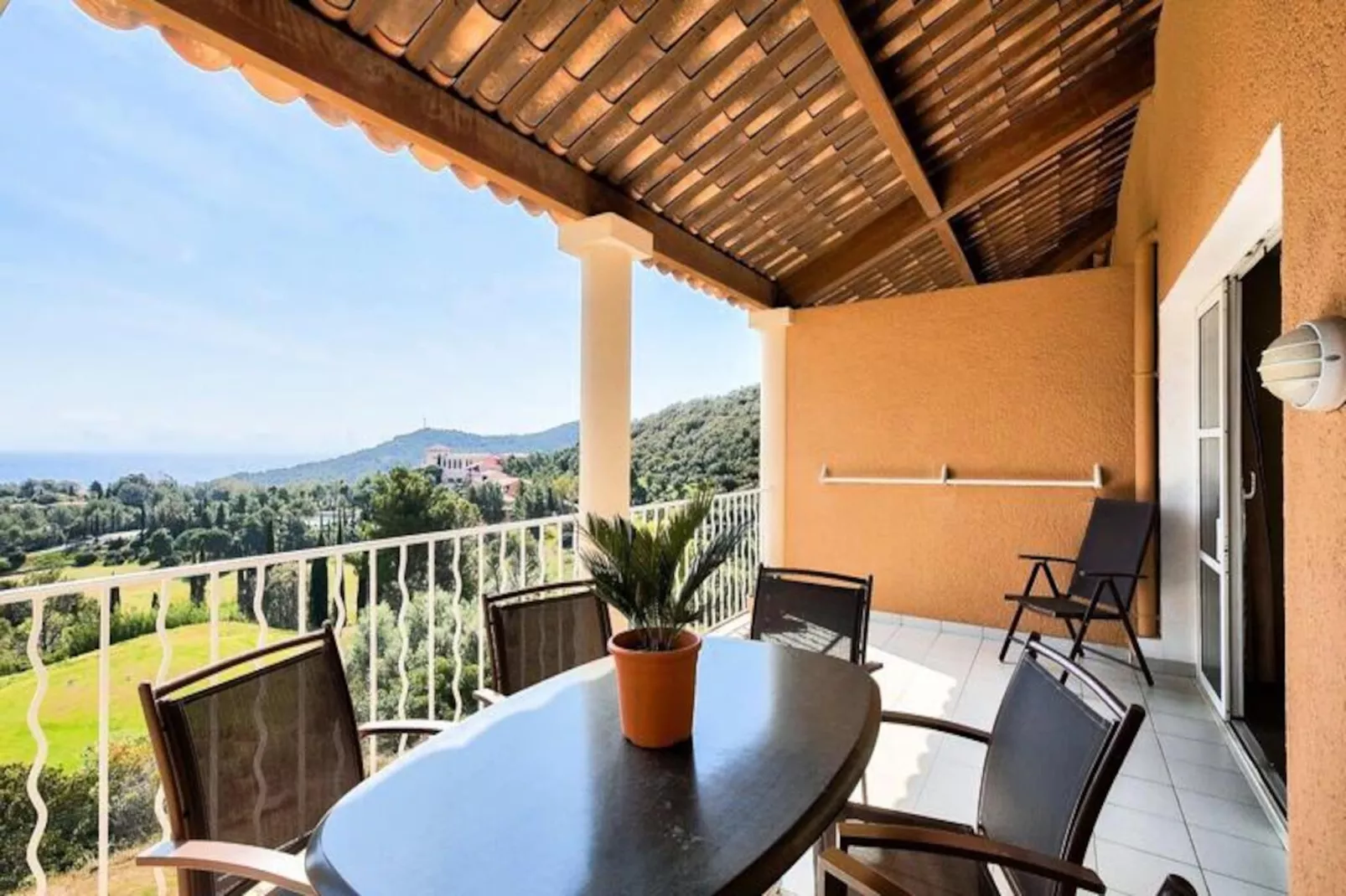 Résidence le Village de Cap Esterel - maeva Home-Image-tags.