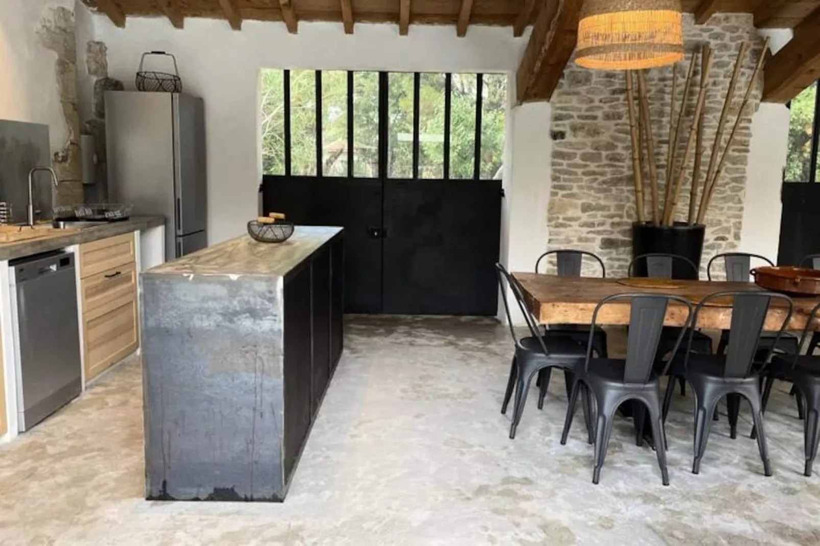 Mas Sylvie - Isle-sur-la-sorgue-Image-tags.