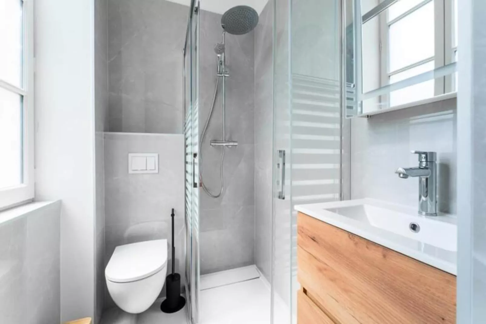 Charmant Appartement Pour 4 Au C&oelig;ur De Bordeaux-Buitenkant zomer