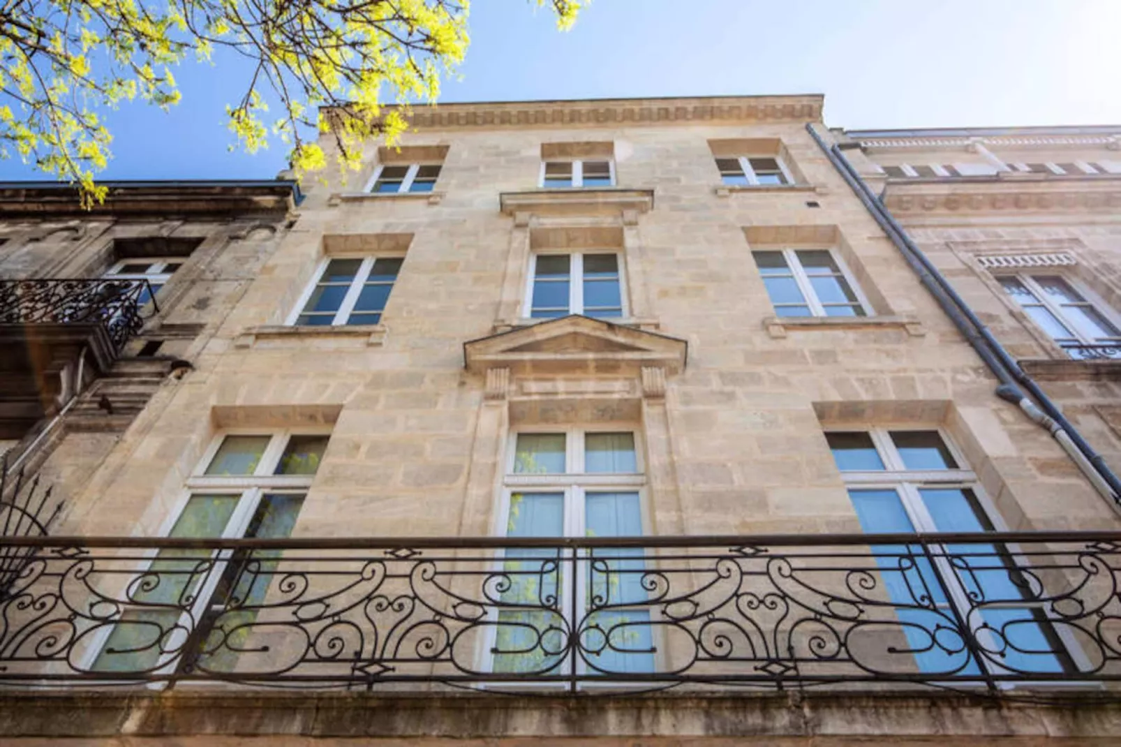 Splendide T3 De Standing, Face Au Jardin Public Pour 4 Personnes Et Enti&egrave;re-Image-tags.