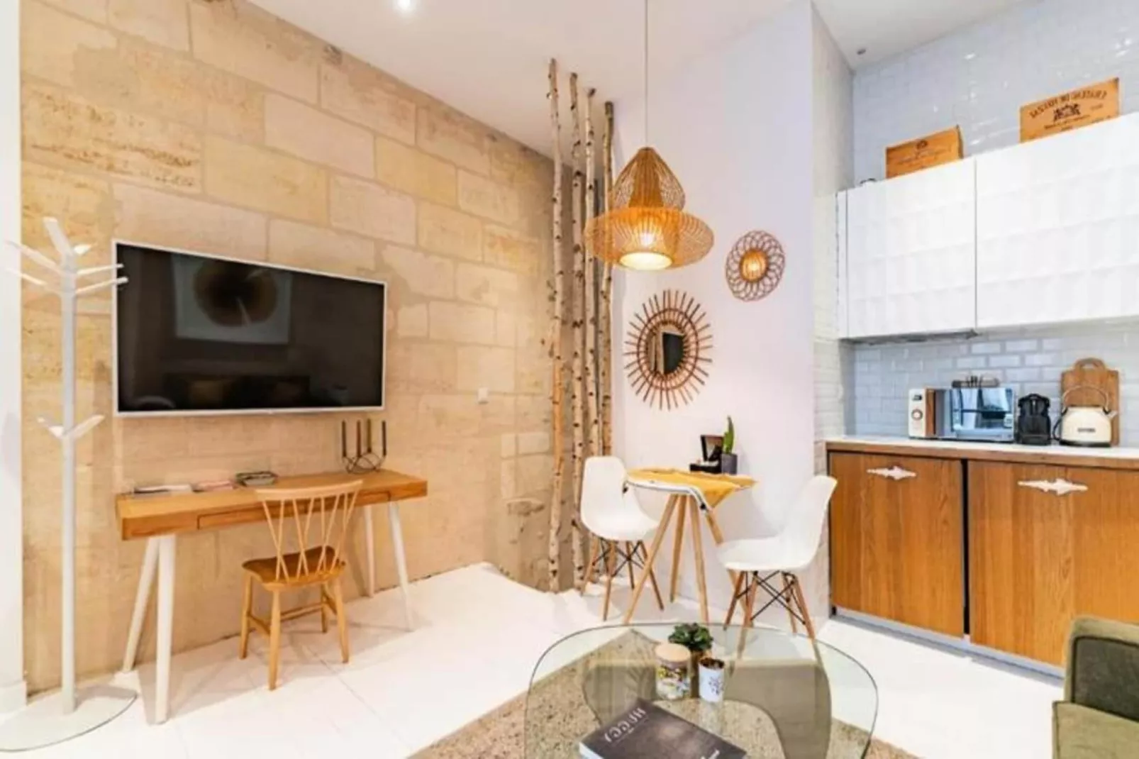 Superbe Appartement Bordelais Plein De Charme Et Lumineux Avec Terrasse-Woonkamer