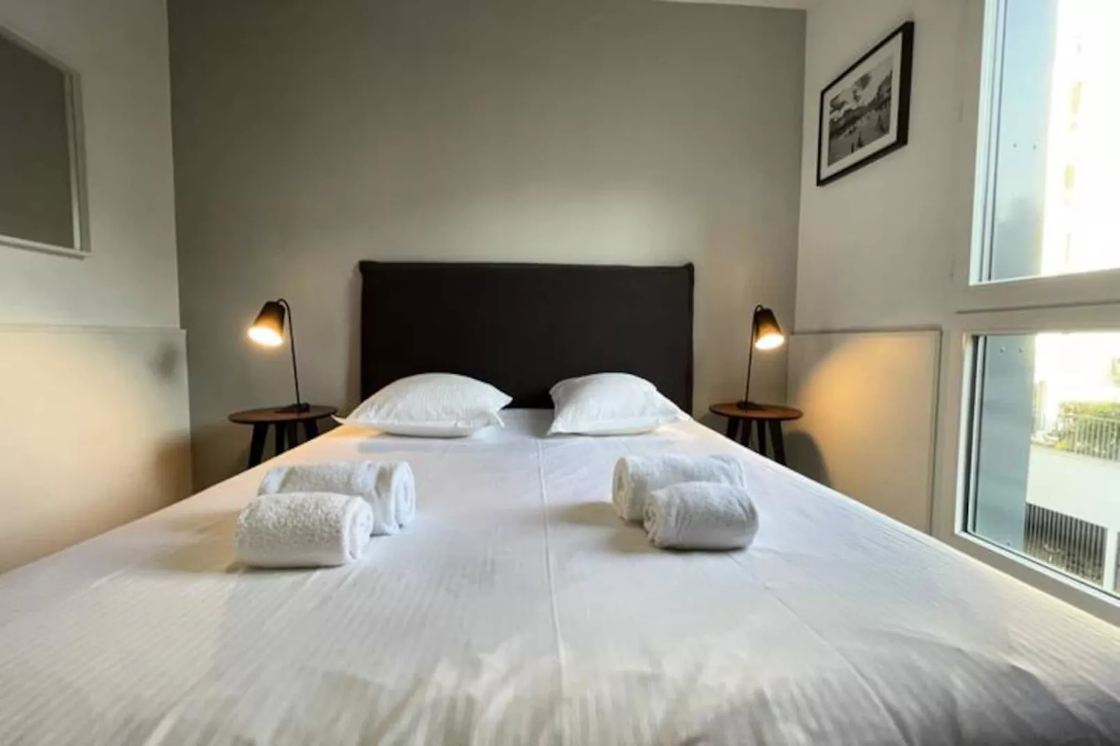 Appartement Rayonnant Et Moderne Tr&egrave;s Bien Situ&eacute;, Proche De La Cit&eacute; Du Vin-Image-tags.