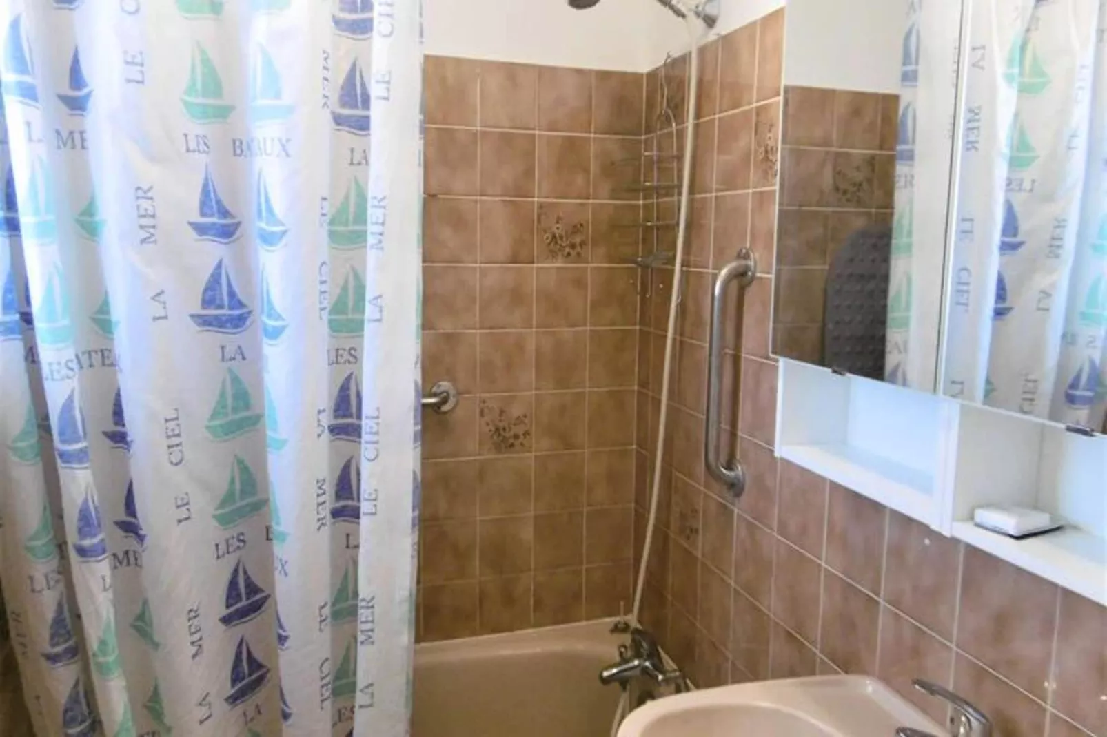 Résidence Les Korrigans-Badkamer