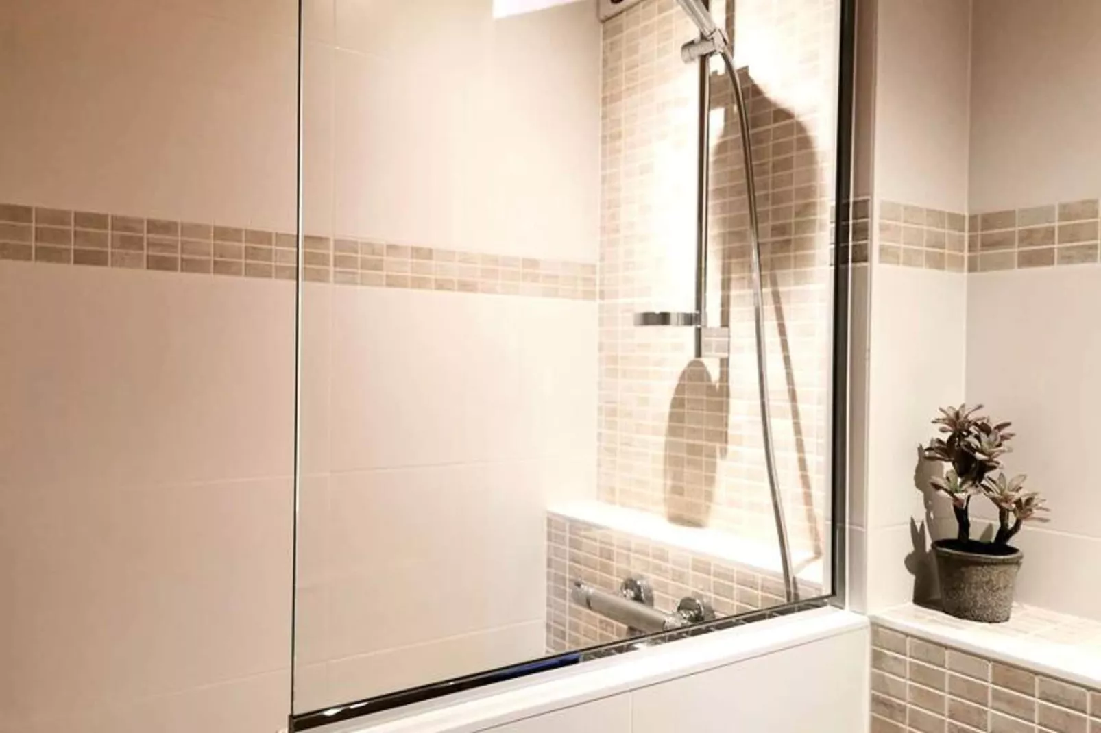 Résidence Clairiere-Badkamer