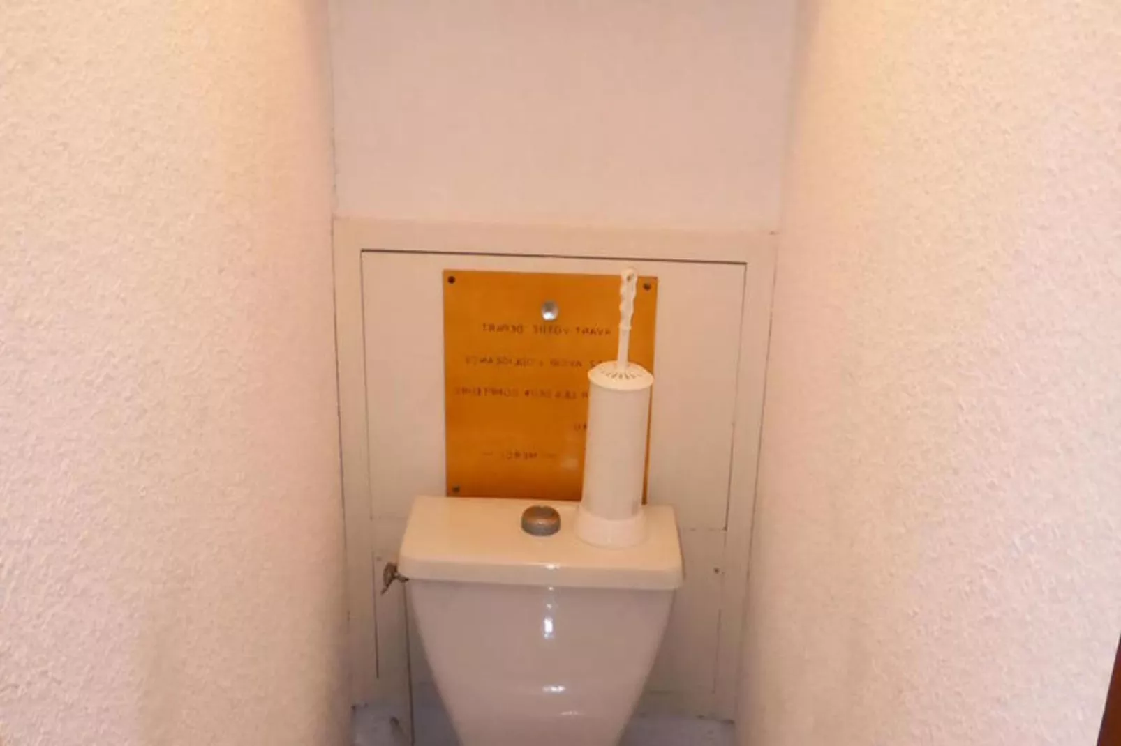 Résidence Le Brulaz-Buitenkant zomer