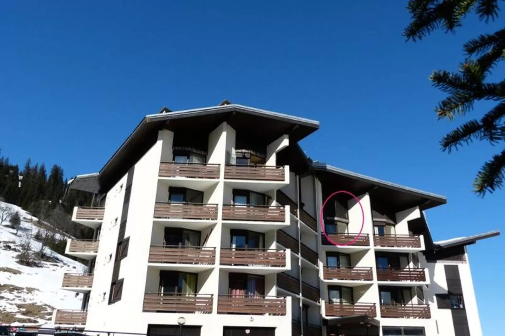 Résidence Aravis 1500-Buitenkant zomer