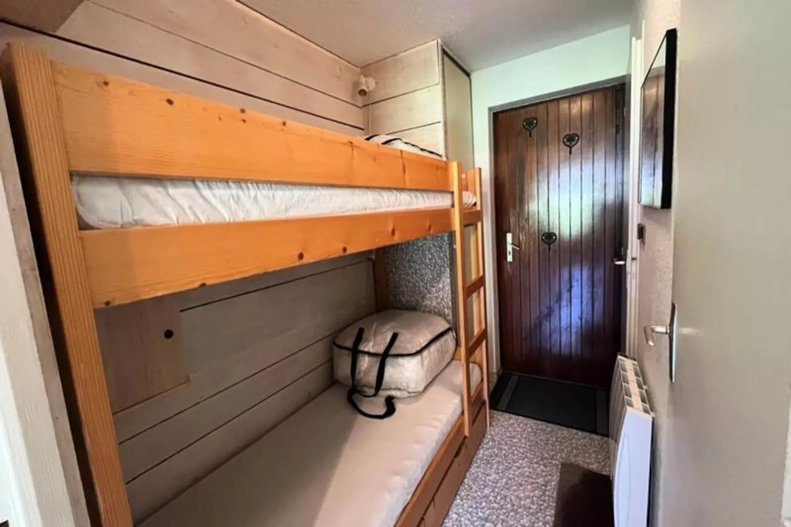 Résidence Le Perce-neige-Buitenkant zomer