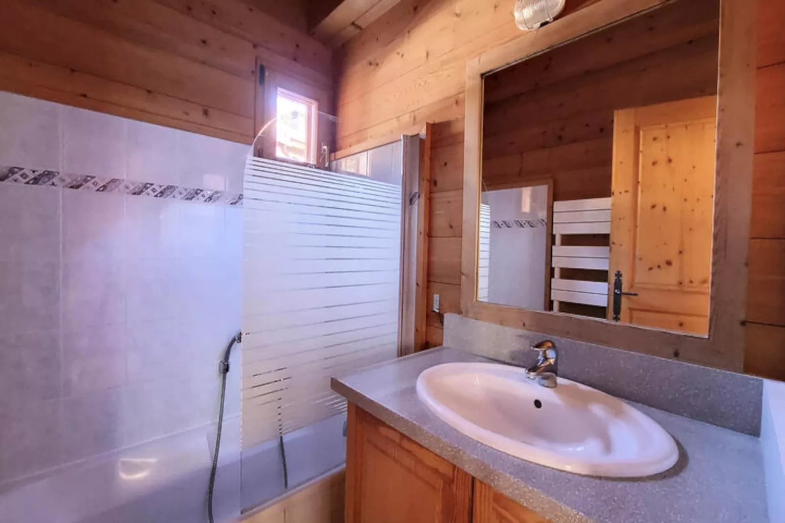 Chalets à Saint Jean d'Aulps-Image-tags.