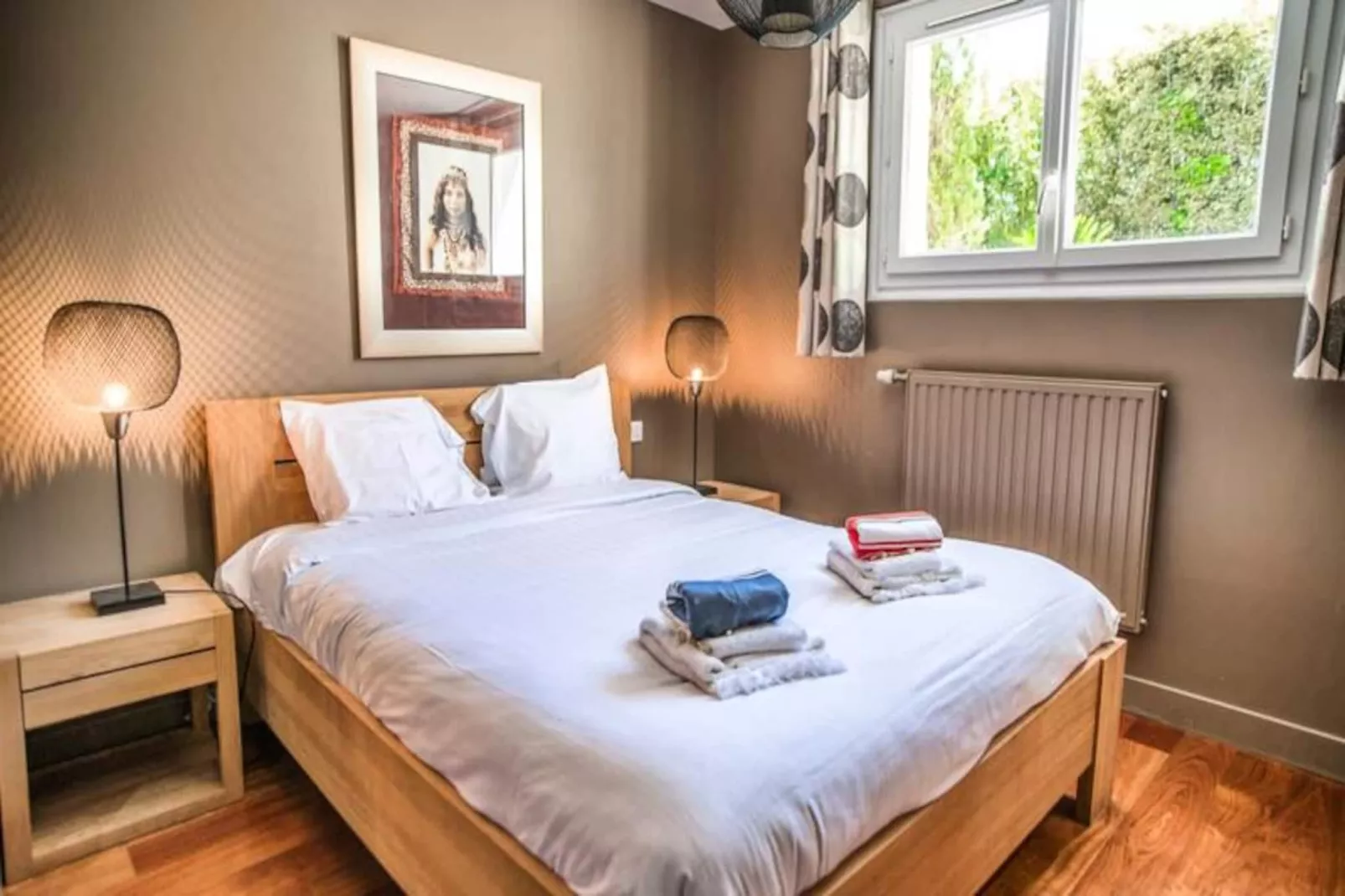 Superbe Villa Calme Avec Piscine Chauff&eacute;e Et Jacuzzi &agrave; 300 M De La Plage-Image-tags.