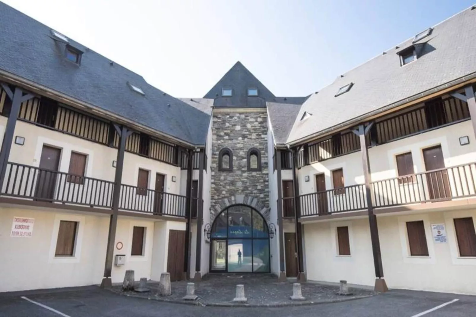 Résidence Village Des Thermes-Uitzicht zomer