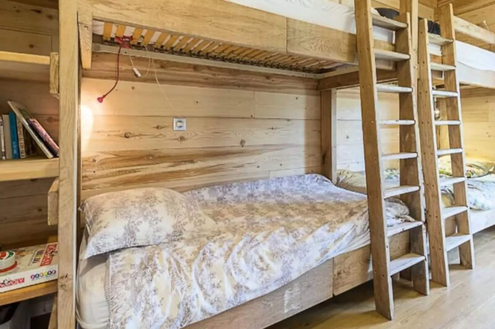 Chalet Cozy Au C&oelig;ur De La F&eacute;claz : S&eacute;jour Authentique Et Proche Des Pistes-Image-tags.