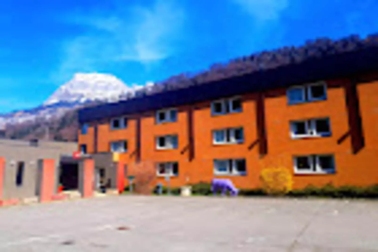 Résidence Les Loges-Buitenkant zomer