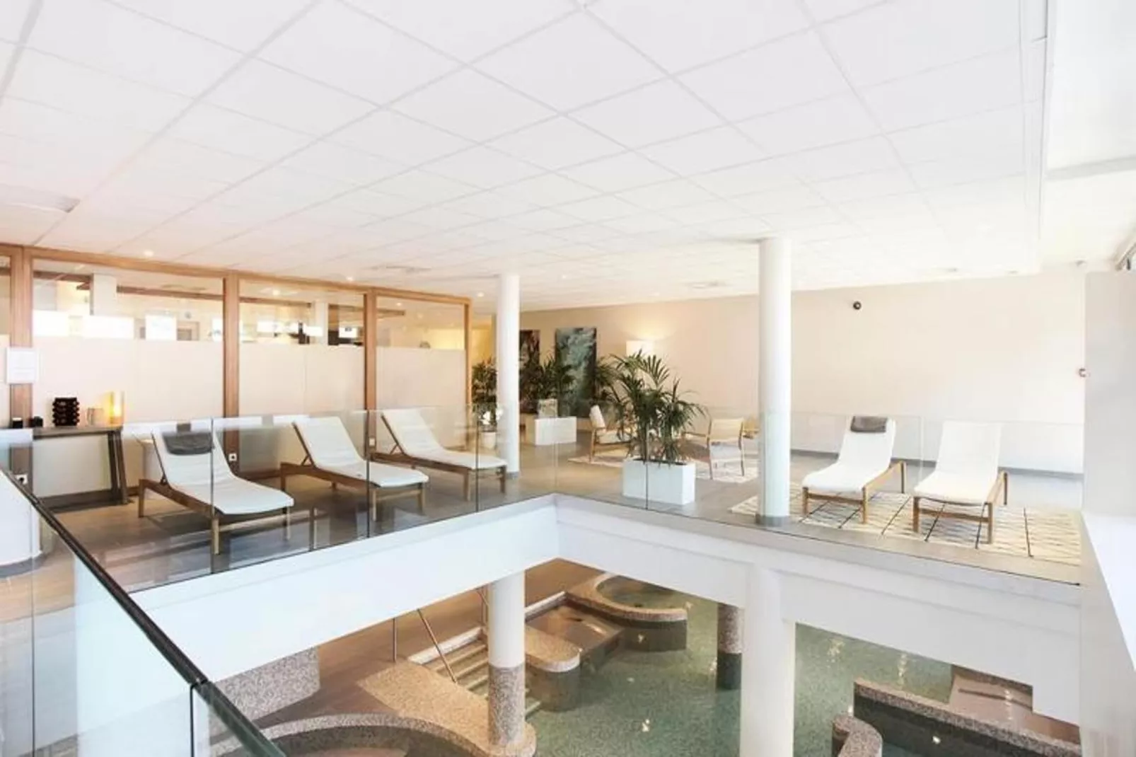 Résidence Prestige Odalys Mendi Alde****-Zwembad