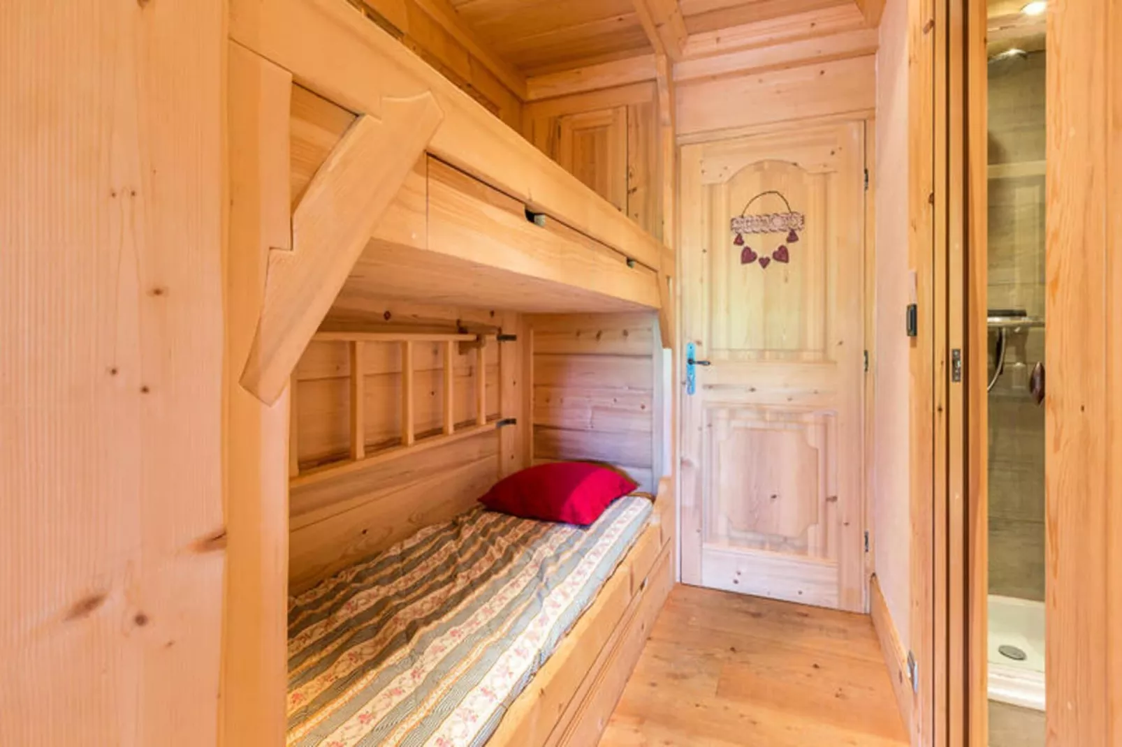 Résidence Aiguille Verte-Buitenkant zomer