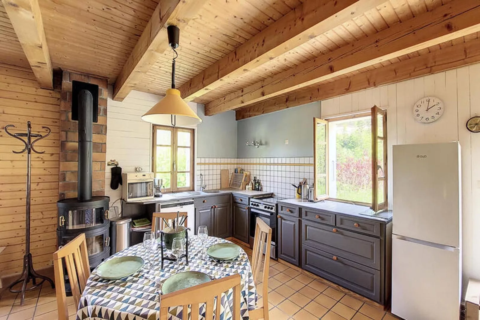 Chalets à Seytroux (Haute-Savoie)-Keuken