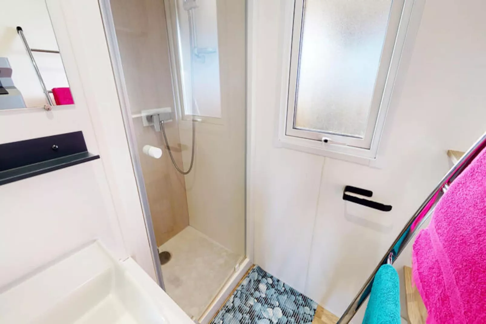 Mobil Home - Bungalow - Cottage à Saint-Hilaire-de-Riez-Image-tags.