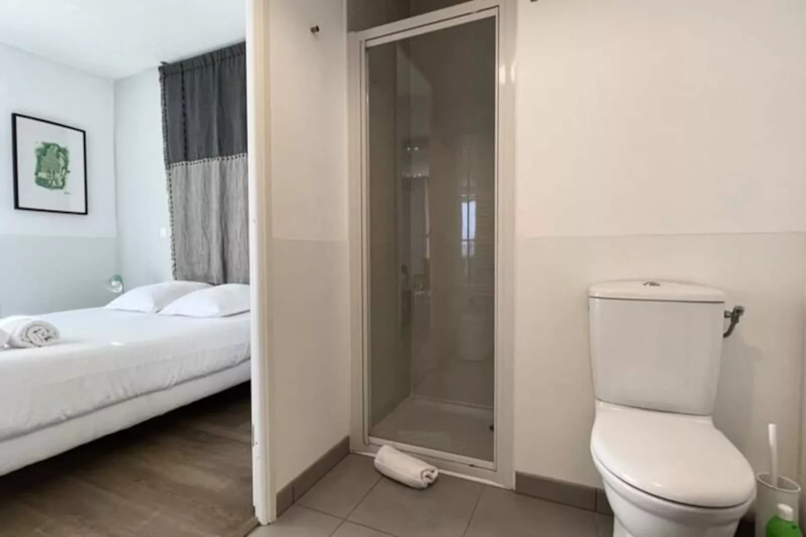 Spacieux Appartement Remarquablement Lumineux Avec Parking &agrave; La Cit&eacute; Du Vin-Image-tags.