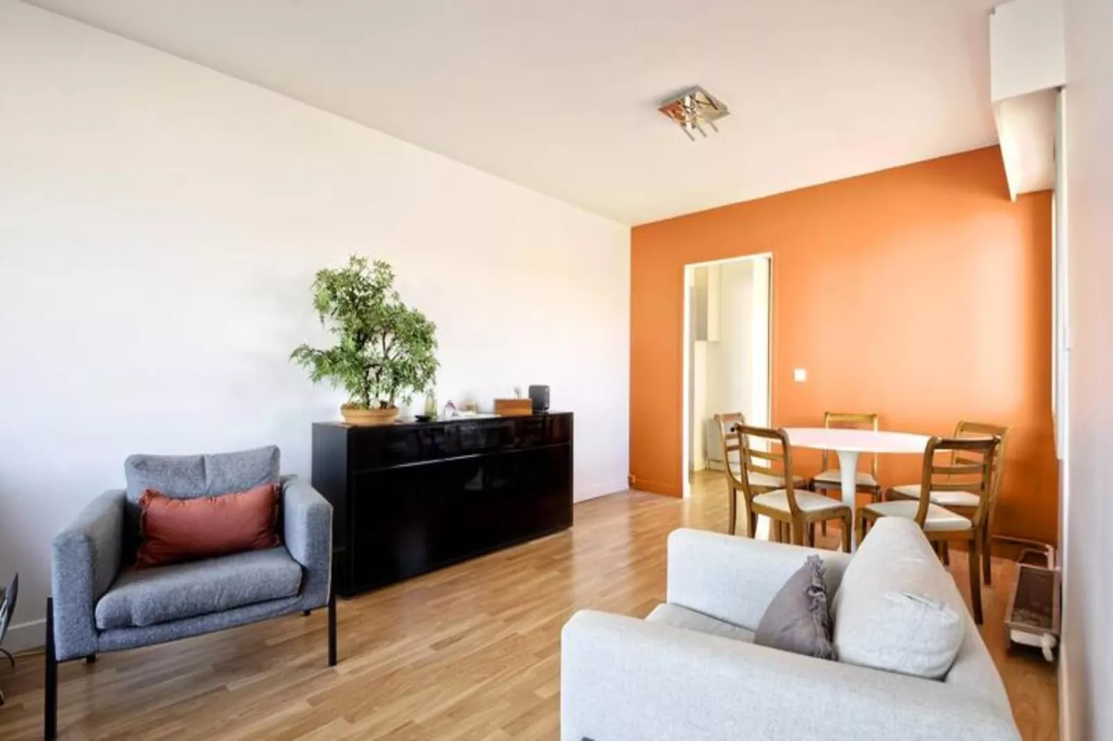 Résidence Les Perlières-Buitenkant zomer